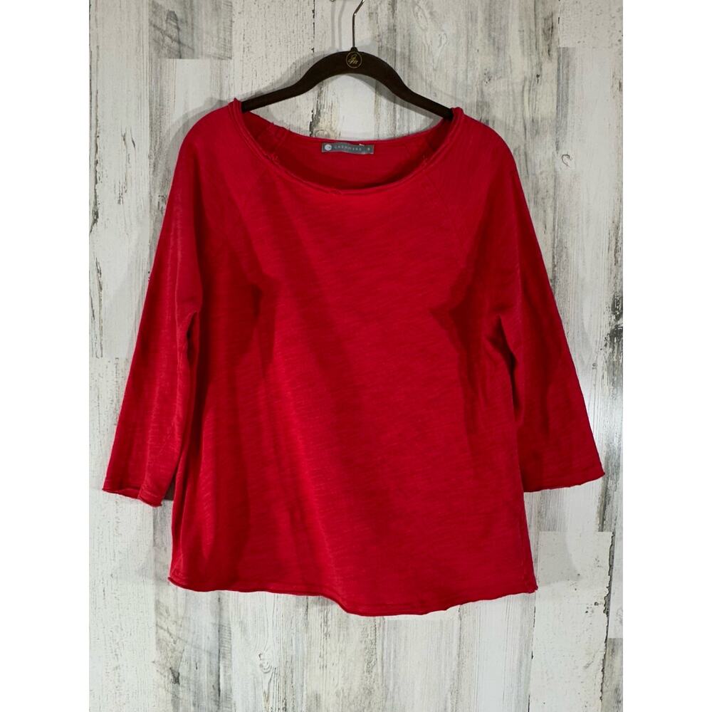 In Cashmere Top Size Small Red Boatneck Rolled Raw Hems Slub Knit 100% Cotton‎